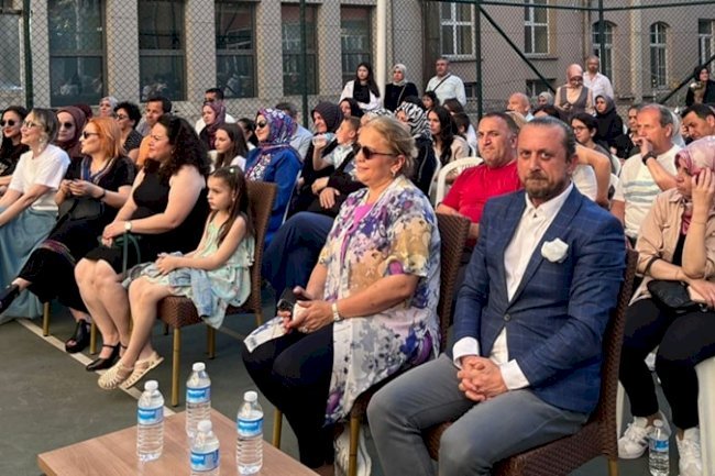 İstanbul Ticaret Odası Mesleki ve Teknik Anadolu Lisesi 97. Mezunlarını Uğurladı