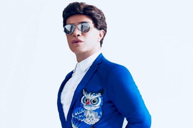 Yeni şarkı piyasada