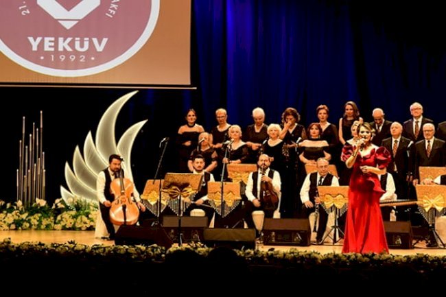 Şarkıları eğitim için söylediler