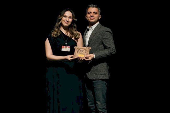 “EN İYİ YARDIMCI ERKEK OYUNCU” ÖDÜLÜ MÜSLÜM TAMER’İN 