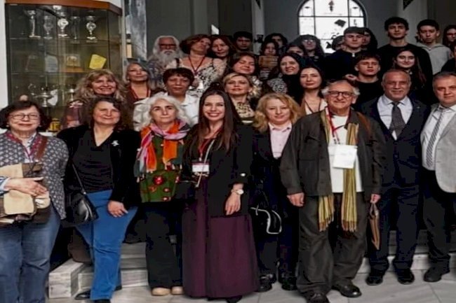 Dünya Sanat Günü'nde 39 Sanatçının eserleri Geleceğin Sanatçıları tarafından yorumlandı