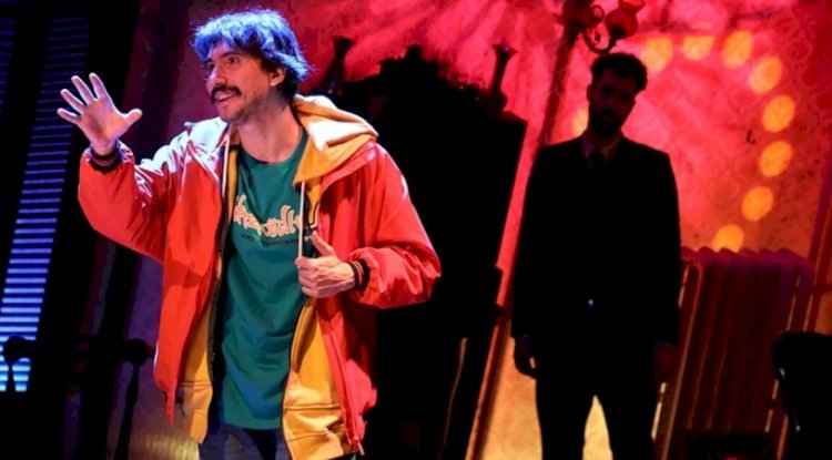 ŞEHİR TİYATROLARI UÇURTMANIN KUYRUĞU OYUNUYLA BURSA’DA