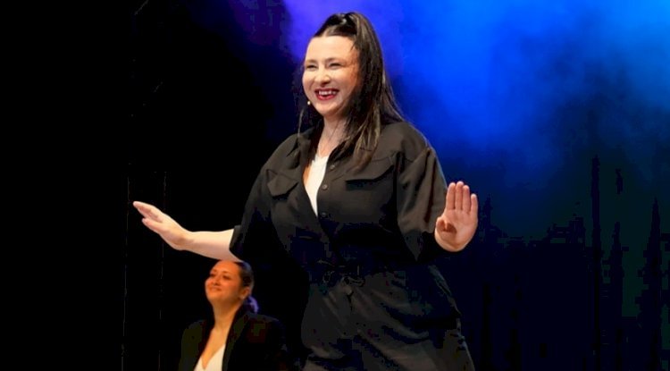 Yasemin Sakallıoğlu’ndan Yangın Bölgelerine Anlamlı Destek 