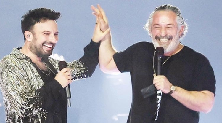 Tarkan ile Cem Yılmaz aynı sahnede... 'İşte kuzu kuzu geldim'