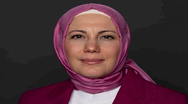 EKRANDAKİ MAFYA GÜZELLEMESİ OKULLARA İNDİ: "EKRAN DİYETİ ŞART"   