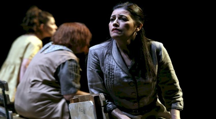 MANİSA ŞEHİR TİYATROSU “SEN İSTANBUL’DAN DAHA GÜZELSİN” OYUNUNU AĞIRLADI