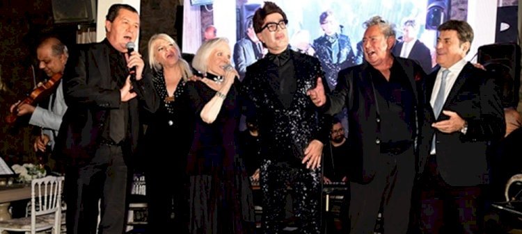 Çocuklar gençler sevindiler