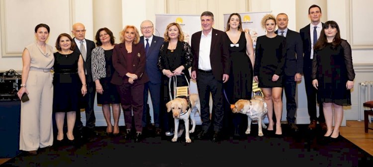Rehber Köpekler Derneği’nden İlham Veren  İlkbahar Resepsiyonu